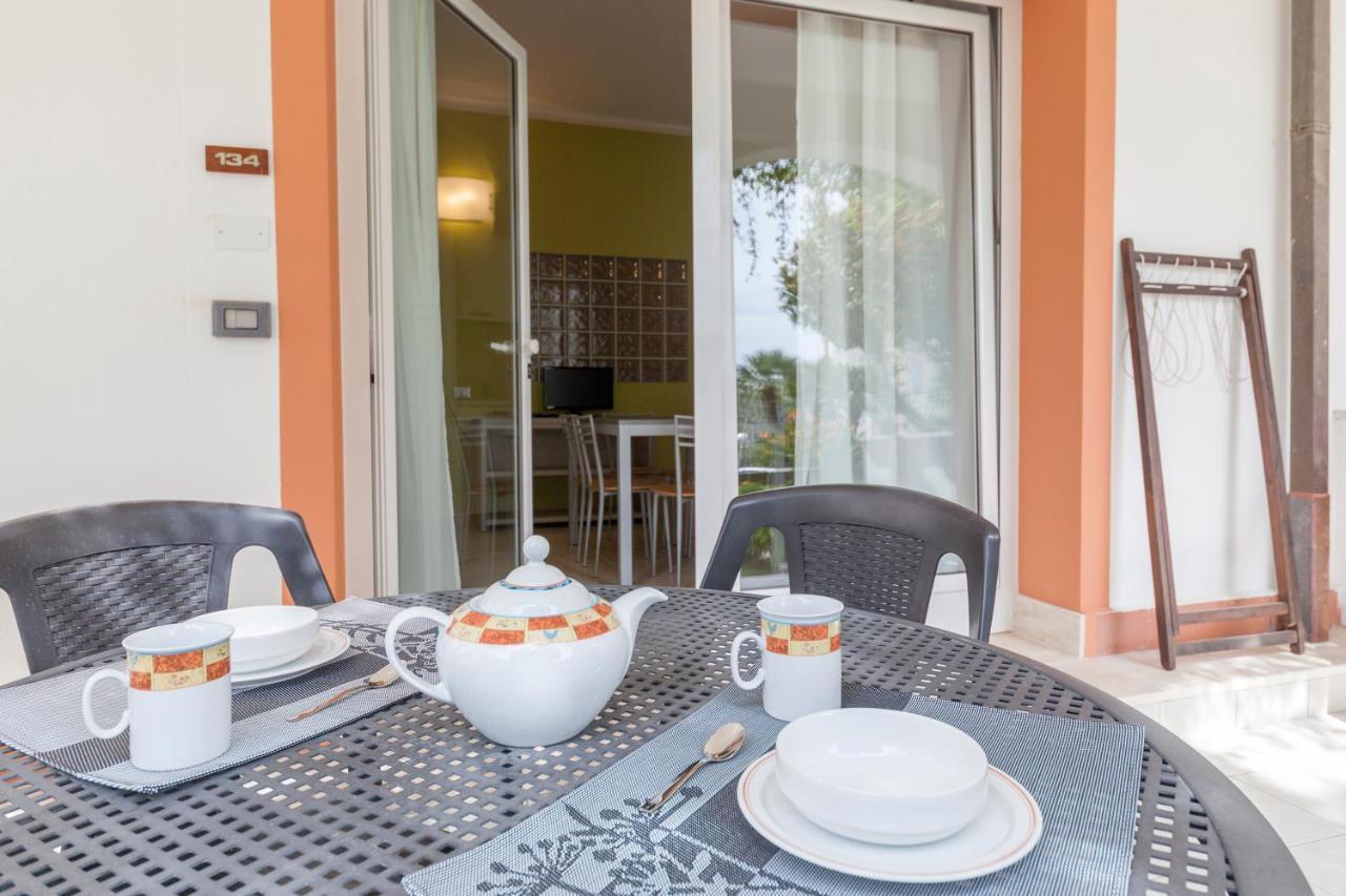 Diano Sporting Apartments Диано-Марина Экстерьер фото