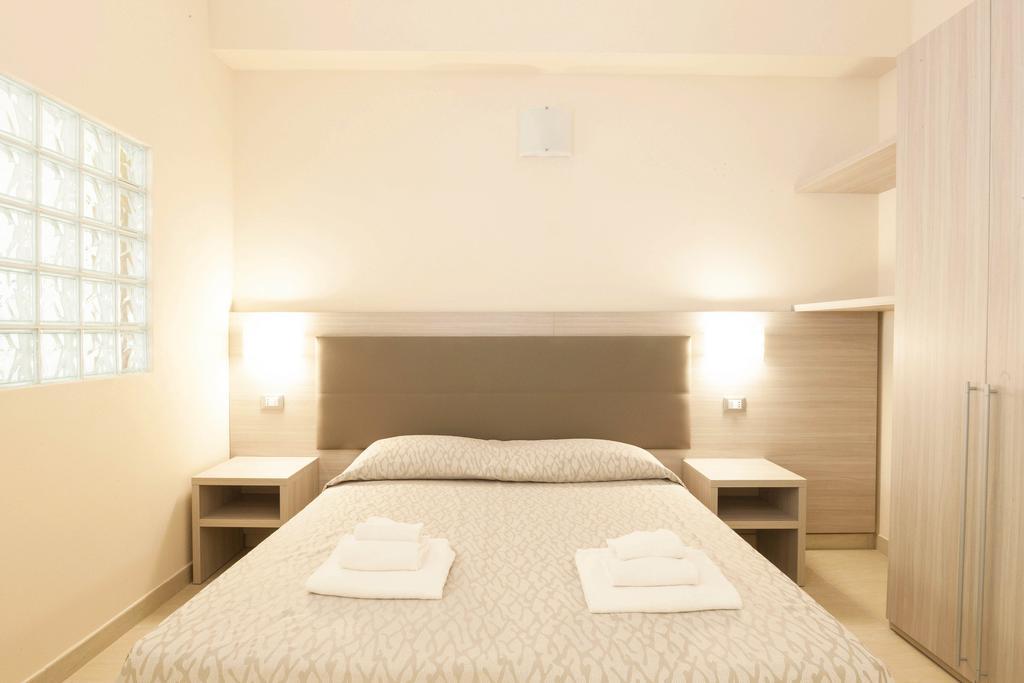 Diano Sporting Apartments Диано-Марина Экстерьер фото