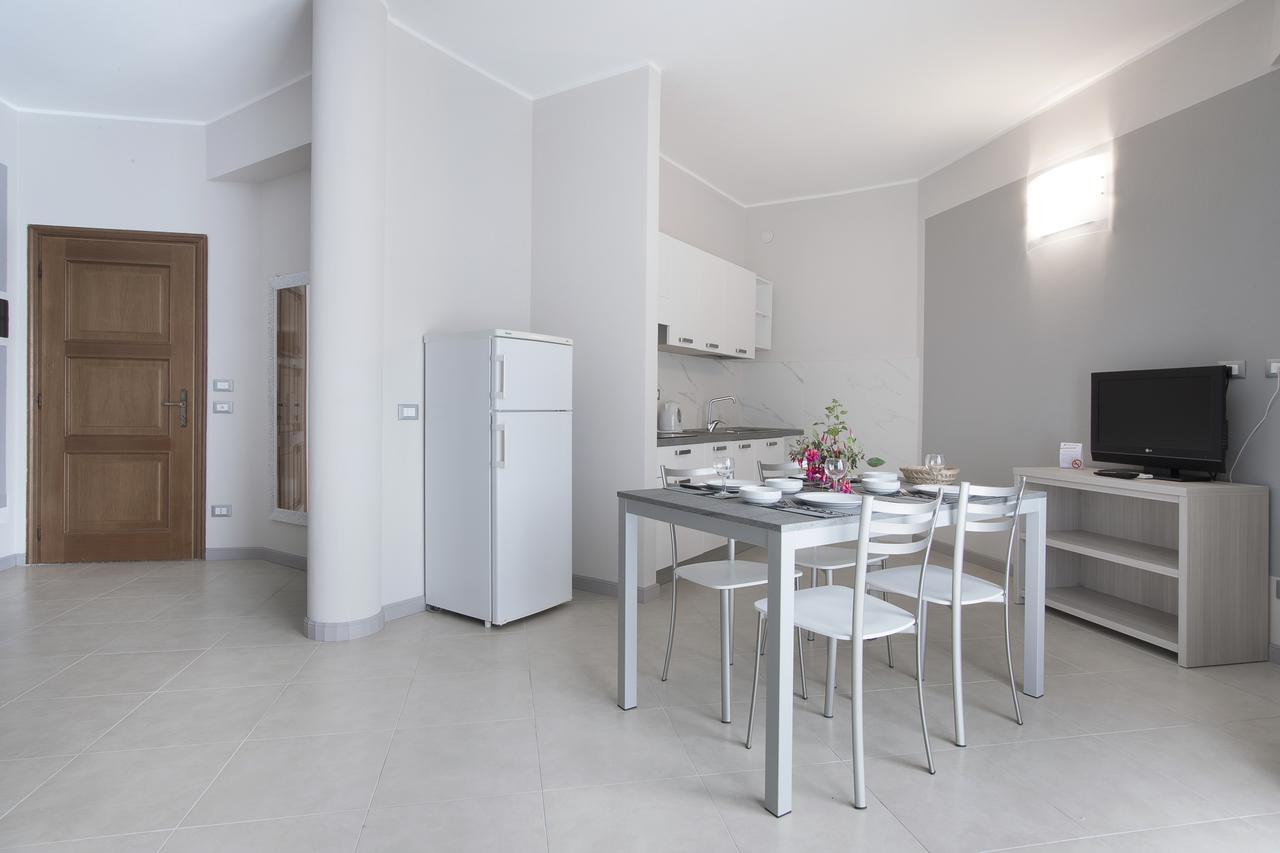 Diano Sporting Apartments Диано-Марина Экстерьер фото