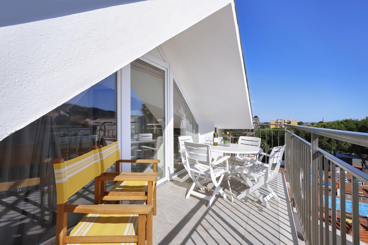 Diano Sporting Apartments Диано-Марина Экстерьер фото